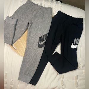 Nike sweatpants size 7